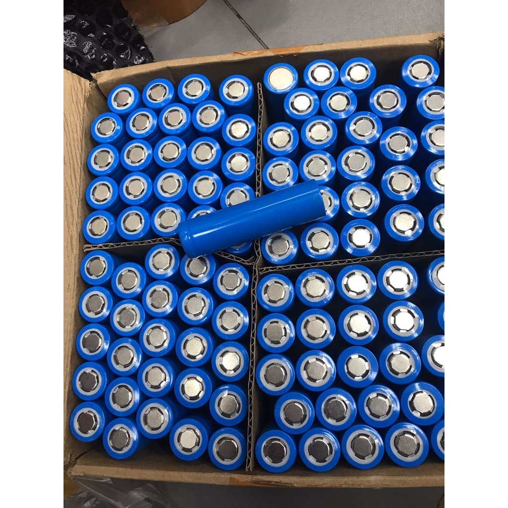 Battery Baterai 18650 3.7V  1200 Mah bisa isi / Cas Ulang Rechargeable Recharger