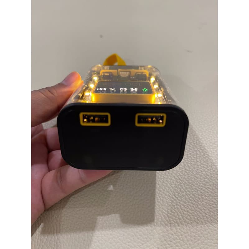 Powerbank Transparan LED Keren 8.800 Mah + 3 Kabel BMOT PT-11