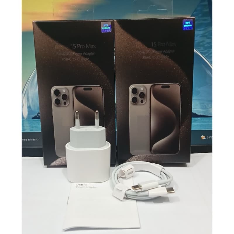 Charger Light 15 Pro Max 35W USB Power Adapter USB C to Type C