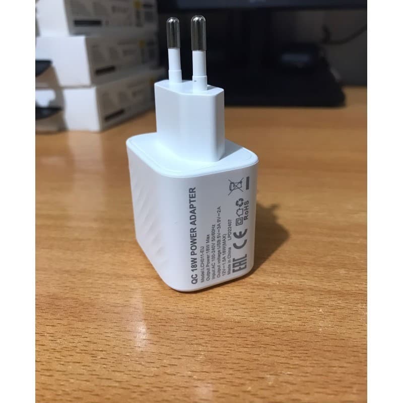 Travel Charger Fast Charging LENYES LCH011 18W 1 set Adaptor Kepala Charger Port USB dengan Kabel Data Casan HP